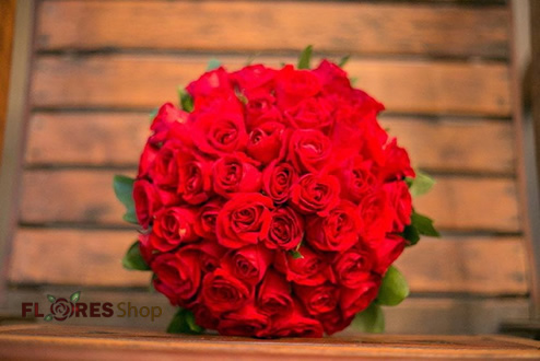 2443 Buque de noiva Rosas Vermelhas
