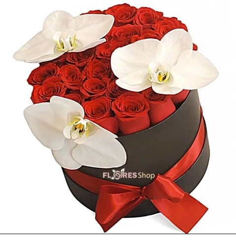 Box Paixão Luxo com rosas e orquídeas ღ